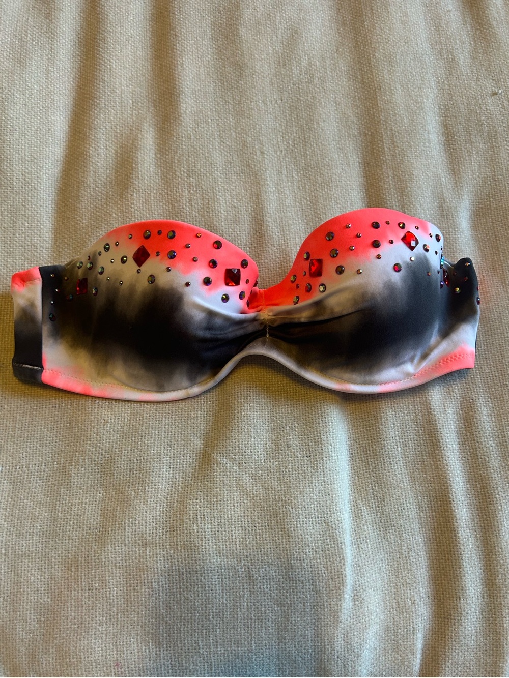 Victoria’s Secret bandeau swim top 32B